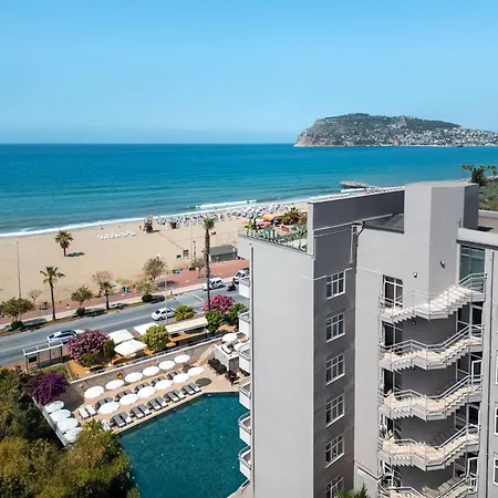 Hotell Sky 4*