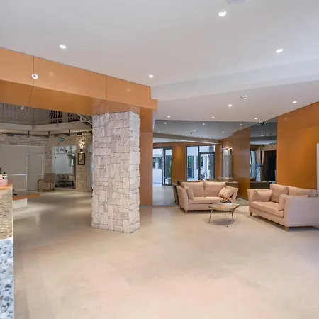 Sky ホテル アランヤ