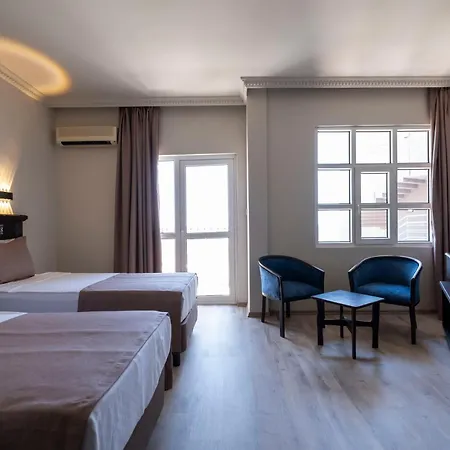 Sky Hotel 4*